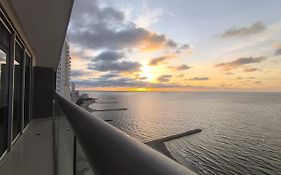 Ocean Front Condo Suites - 5 Stars View